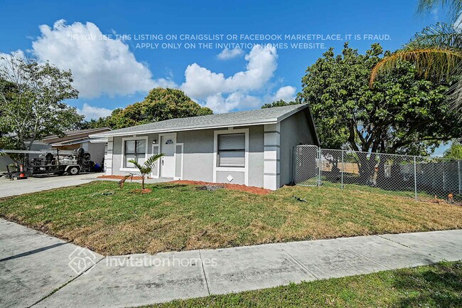 Photo - 5825 Ithaca Cir W