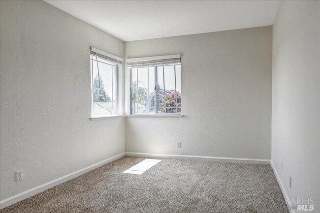 Photo - Architectural delight! Shows like a model!...