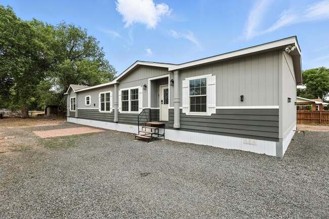 Building Photo - 13 Carlitos Ln