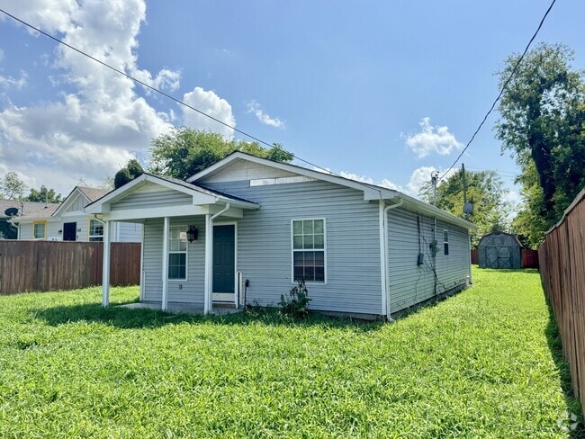 Building Photo - 1533 12th Ave N Rental