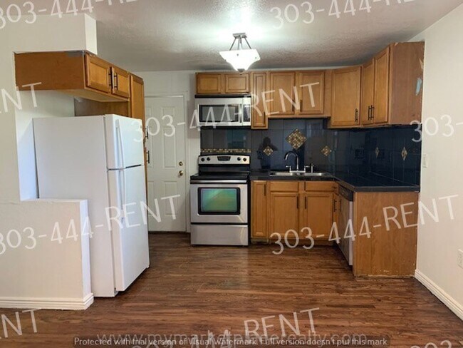Photo - 3 bedroom & 1 bathroom beautiful home! Rea...