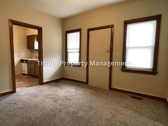 Photo - 649 Birch St