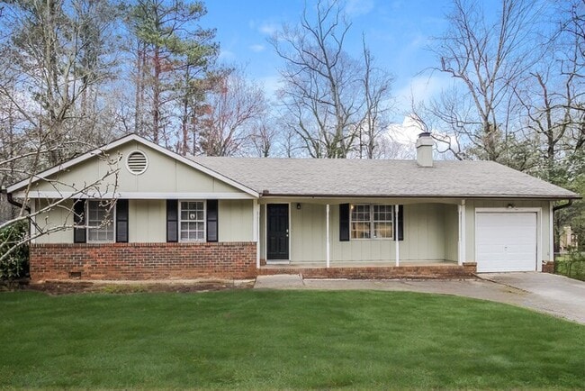 Photo - 1928 Leatherleaf Dr SW House