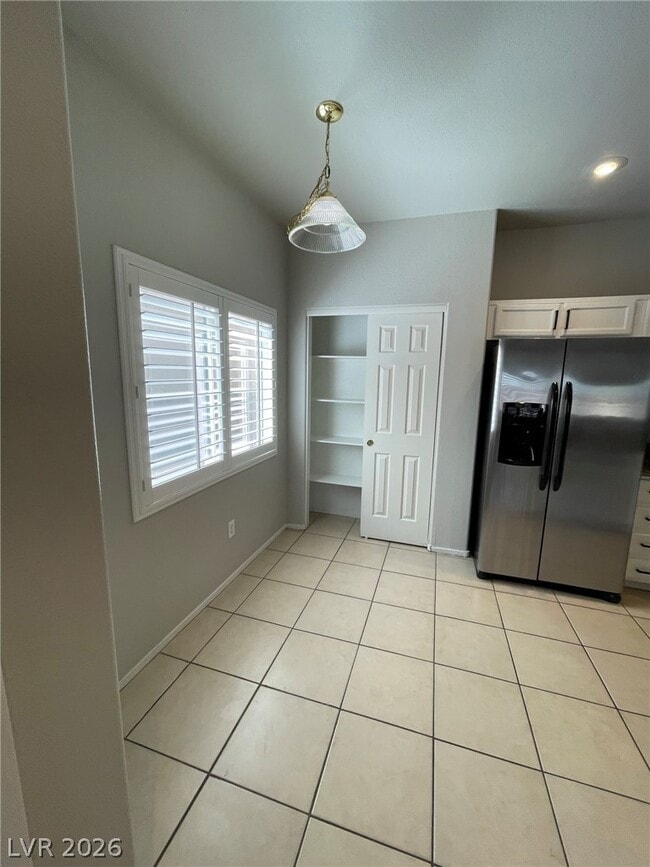 Photo - 1274 Capital Gains Dr