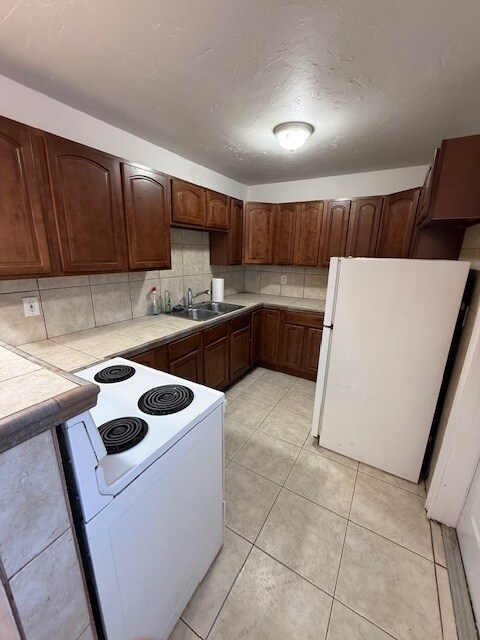 Photo - 1020 N 18th Ct Apartments Unit 102