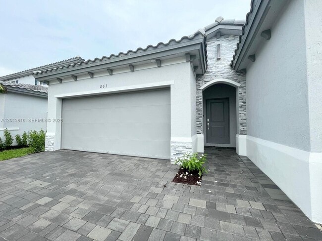 Photo - 863 SE 26th Ter