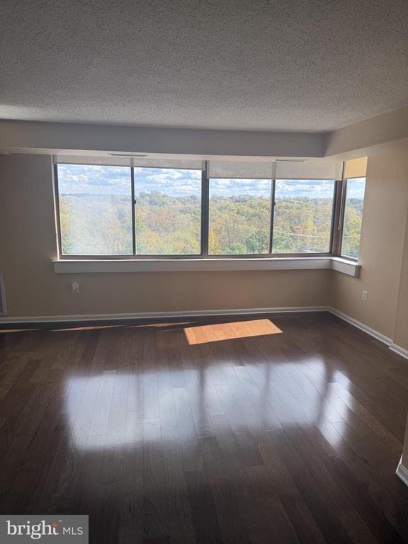 Photo - 10101 Grosvenor Pl Unit 1006