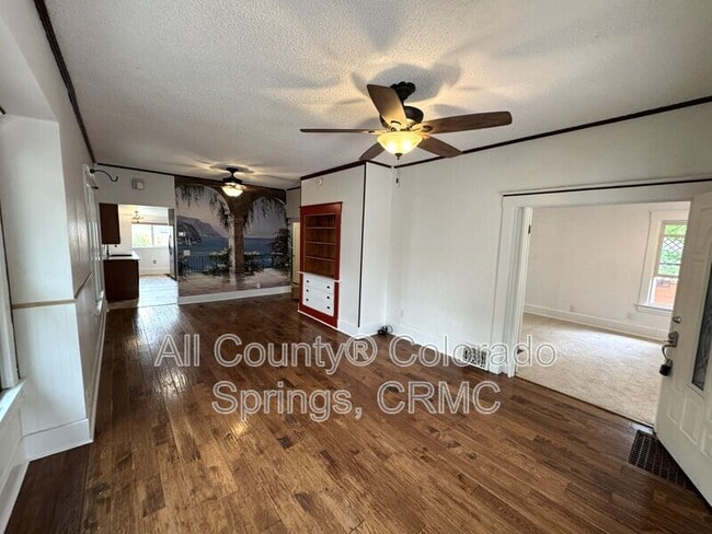 Photo - 219 E Jefferson St