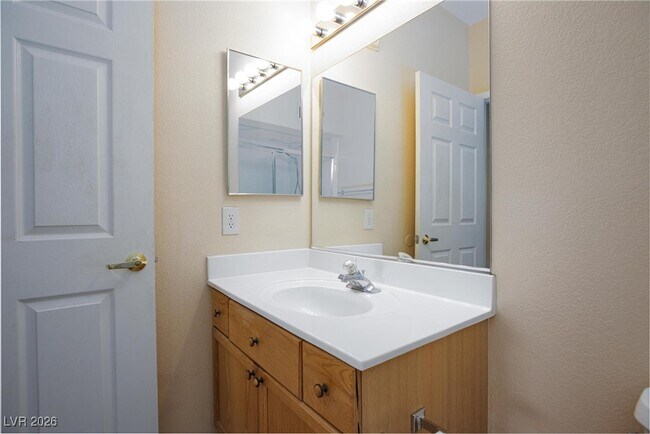 Photo - 10525 Pine Glen Ave