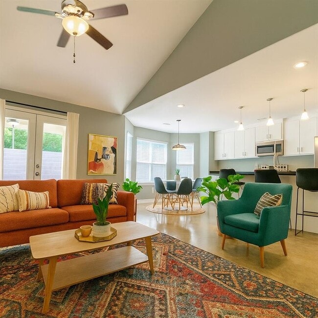 Building Photo - 133 S Pinyon Point