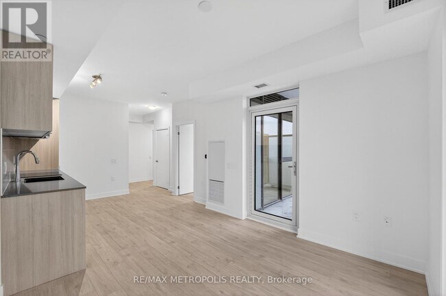 Photo - 2088 James St Unité 1202