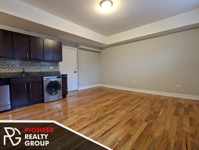 Photo - 2846 N Mildred Ave Unidad 2