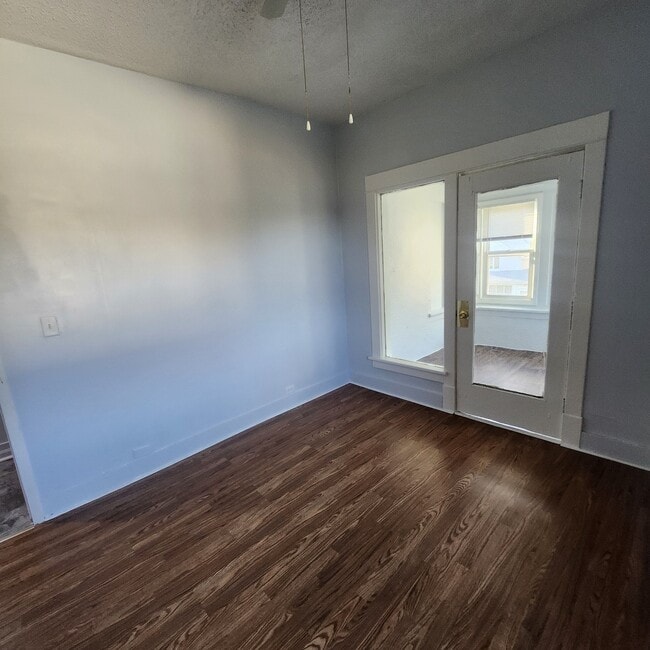 468 Beaumont St Unit 4