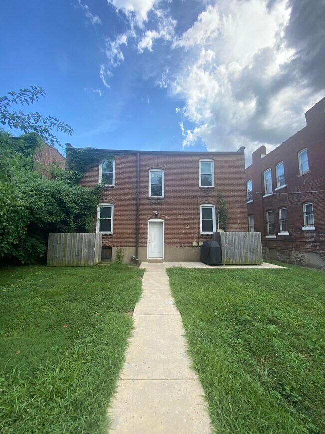 Photo - 4217 Blaine Ave Unit 4217 Blaine Avenue Apt C