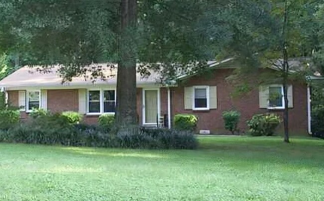Building Photo - Upcoming 3 Bedroom Rental in Colfax!