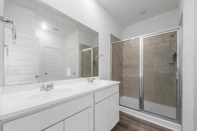 Photo - 21214 George Vancouver Ct