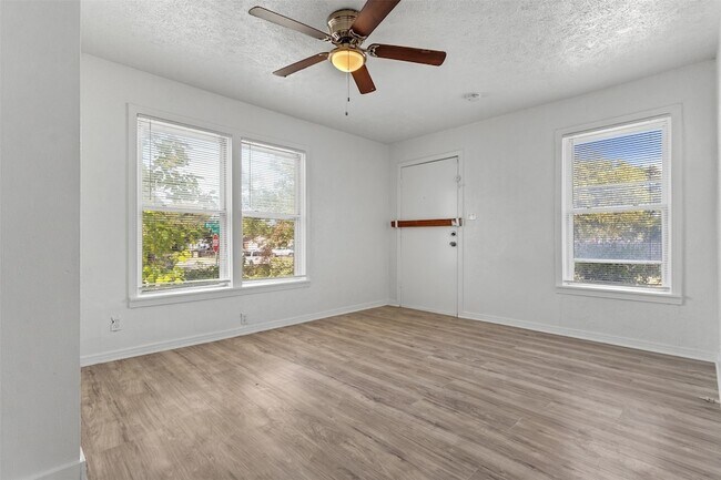 Photo - 3540 Burton Ave