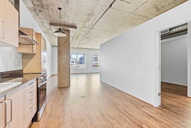 Photo - 1499 Blake St Unidad Authentic LoDo Loft