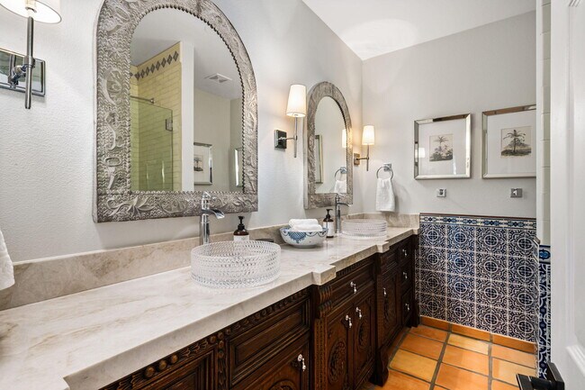 Photo - 73055 Amber St