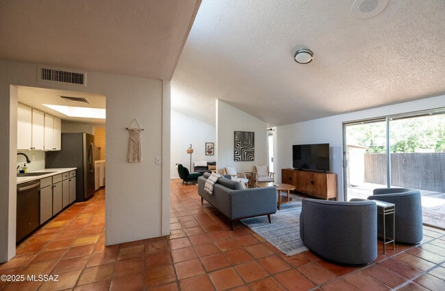 Photo - 5701 N Glen Creek Dr
