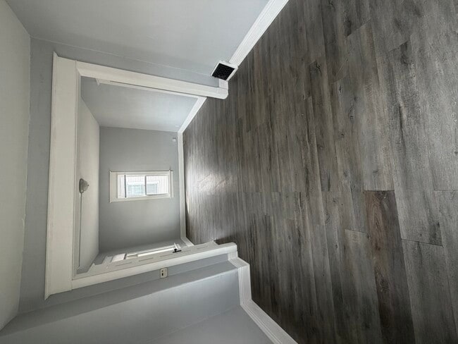 Photo - 1723 W Locust St