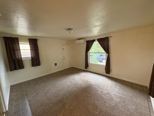 Photo - 10 Church St