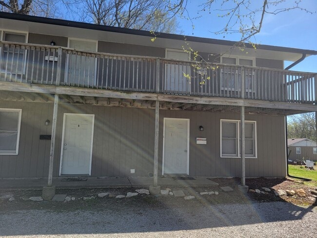 Building Photo - 414 N Mulberry St Unit C