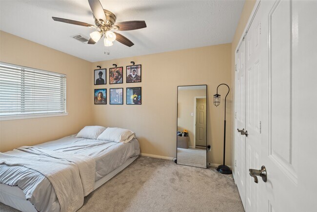 Photo - 135 S Delta Mill Cir