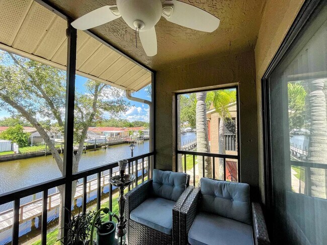 Photo - 5592 Baywater Dr Unidad 5592 Baywater Drive