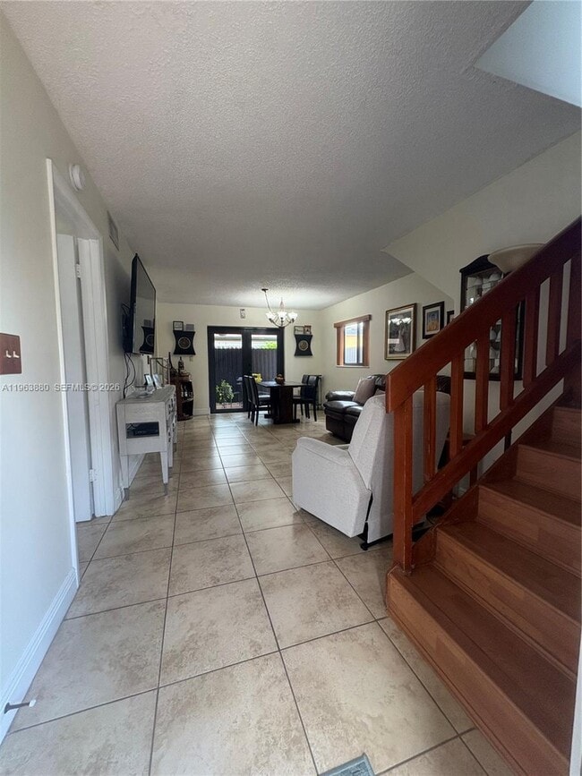 Photo - 2334 W 62nd St