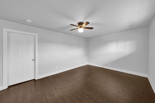 Building Photo - 6518 Weston St Unit 1 Rental