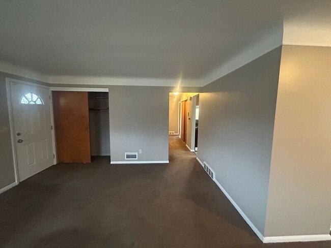 Photo - 5150 Chantilly Dr