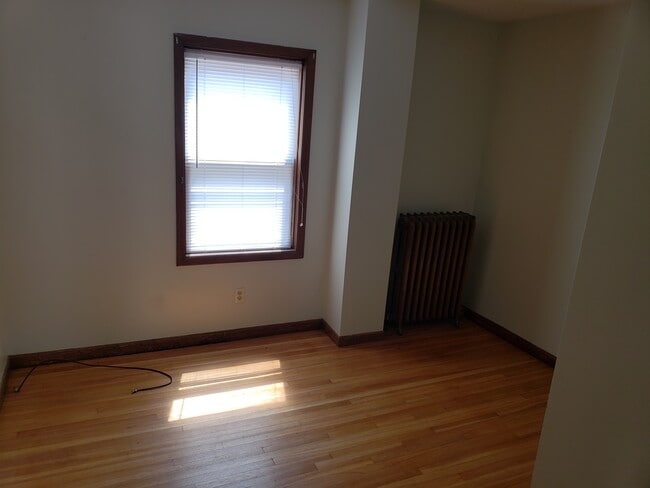 Photo - 35 Grove St Unit 1