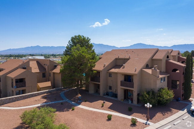 Desert Pointe