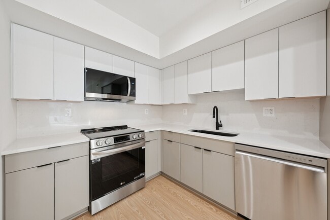 Photo - Glover Vista Apartments