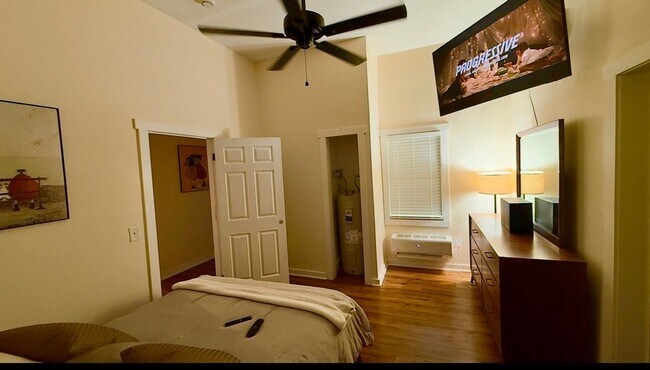 Photo - 226 Huger St