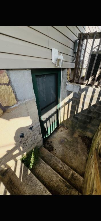 302 Park Hall S