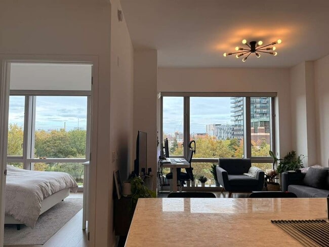 Building Photo - 75 Park Ln S Unit 311