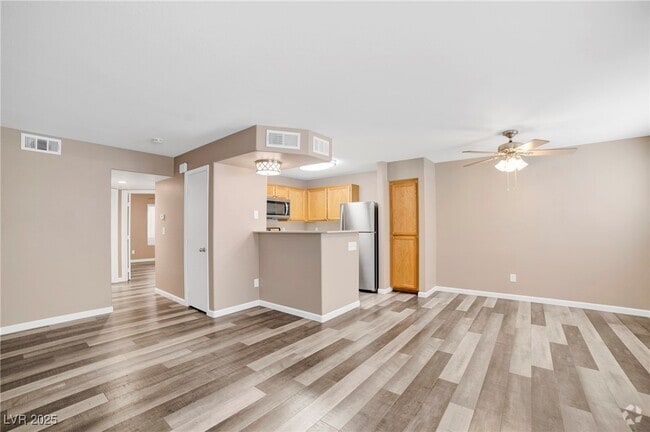 Building Photo - 8450 Alta Dr Unit 132 Rental