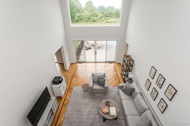 Photo - 29 Le Grand Ave