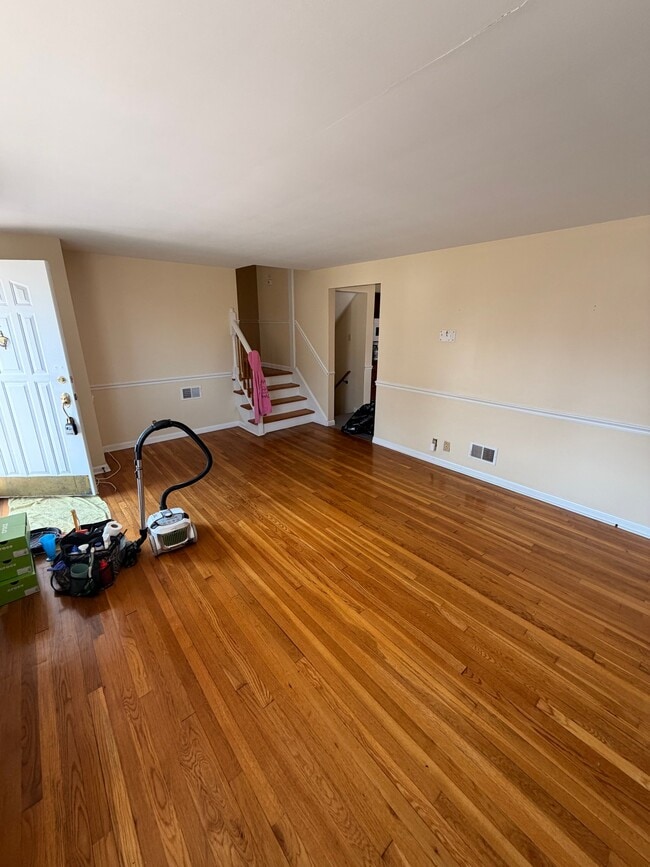 Photo - 202 Fleetwood Dr