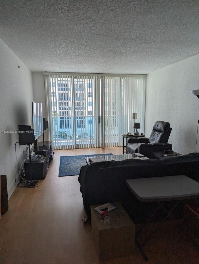 Photo - 7501 E Treasure Dr Condo Unit 3S