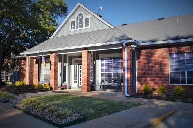 Pilots Pointe Apartments - Pilots Pointe Apartments