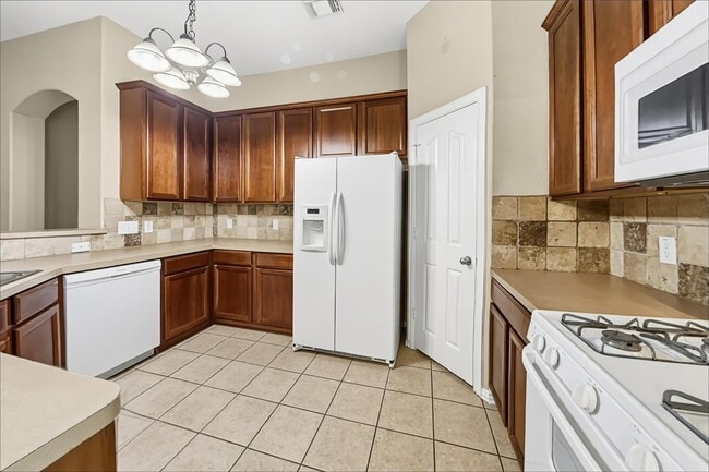 Photo - 2918 Meridian Bay Ln