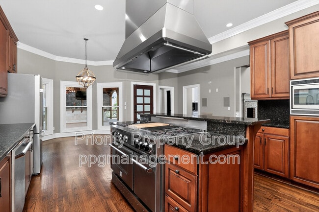 Photo - 16205 Riverpointe Dr