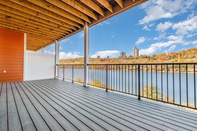 Photo - 617 Manhattan Blvd Unidad 302