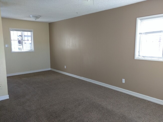 Photo - Coming soon! - Large pets ok