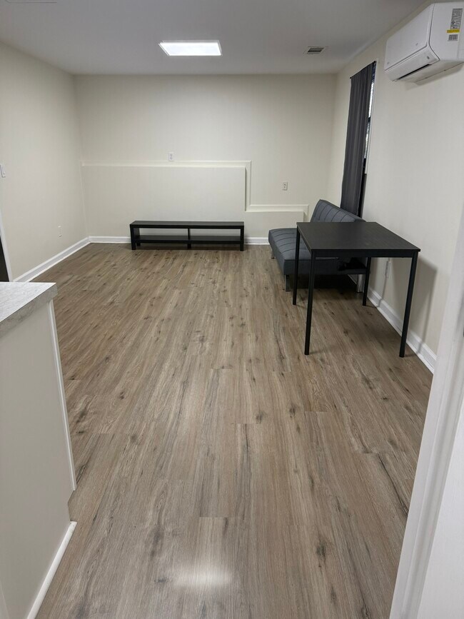 Photo - 546 Matthew Dr