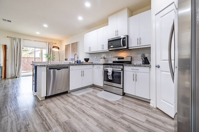 Photo - 27463 Caprock Way