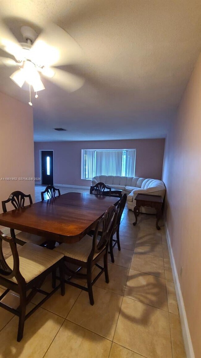 Photo - 6808 NW 75th St